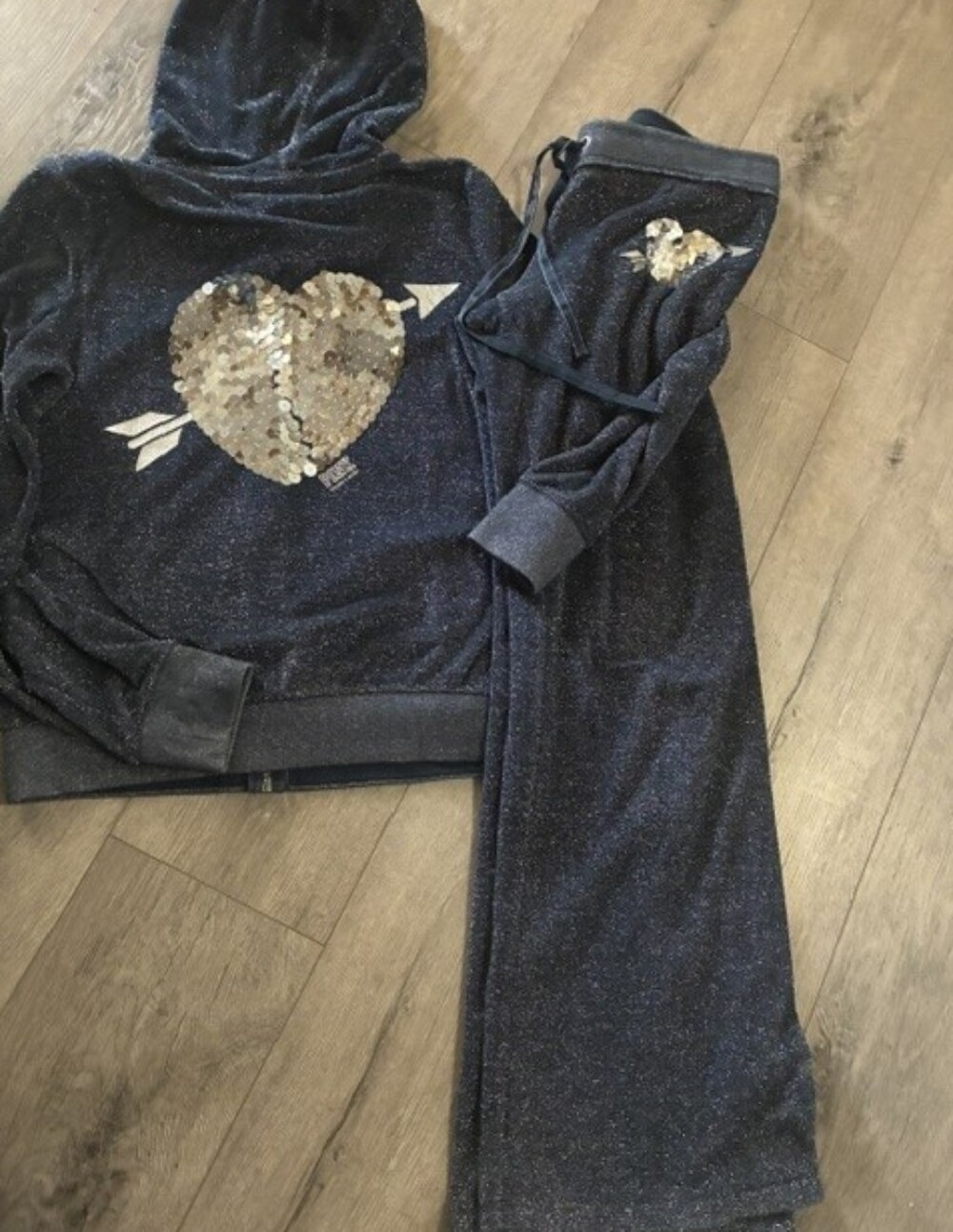 💘VTG PINK Victoria's Secret Navy Metallic Sparkle Flip Sequin Heart Arrow💘 - Picture 3 of 16